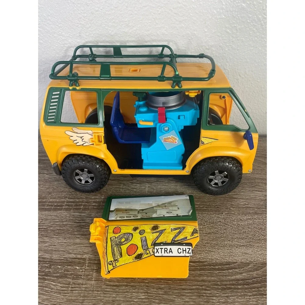 TMNT Mutant Mayhem Pizza Fire Van Playmates 2023 Ninja‎ Turtles Vehicle